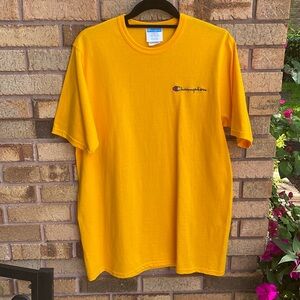 Champion yellow T-shirt Like New L💛